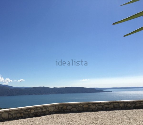 casa indipendente in vendita a Toscolano-Maderno in zona Maderno