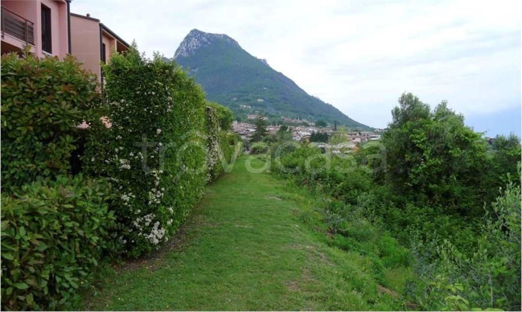 terreno agricolo in vendita a Toscolano-Maderno in zona Toscolano