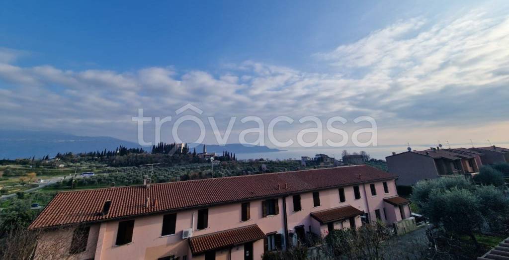 casa indipendente in vendita a Toscolano-Maderno in zona Toscolano