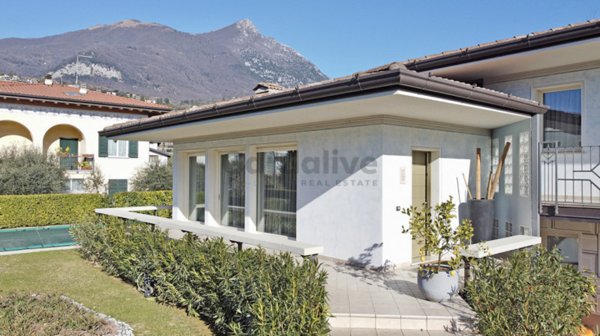 casa indipendente in vendita a Toscolano-Maderno in zona Maderno