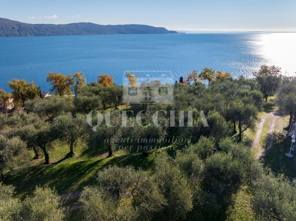 casa indipendente in vendita a Toscolano-Maderno