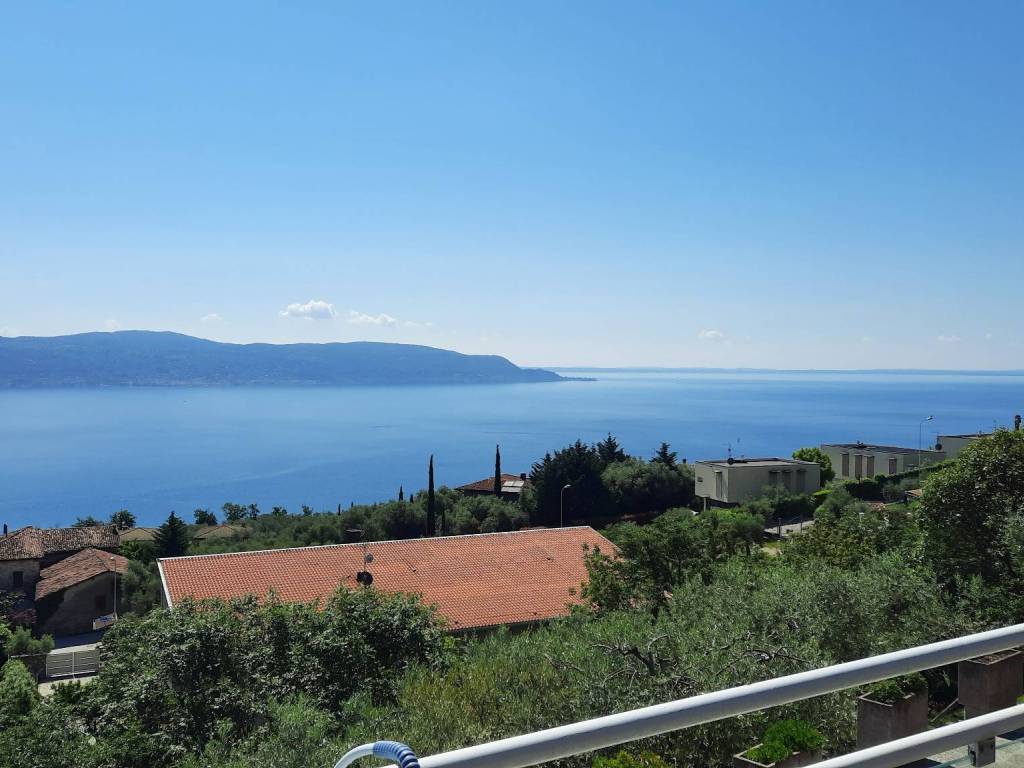 casa indipendente in vendita a Toscolano-Maderno