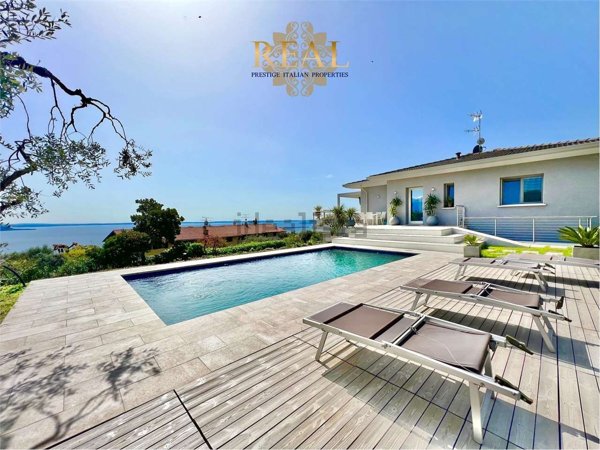 casa indipendente in vendita a Toscolano-Maderno in zona Maderno