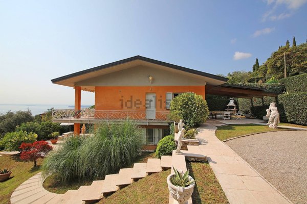 casa indipendente in vendita a Toscolano-Maderno