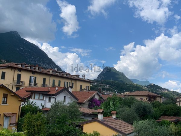 casa indipendente in vendita a Toscolano-Maderno