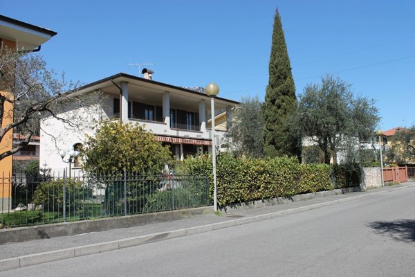 casa indipendente in vendita a Toscolano-Maderno