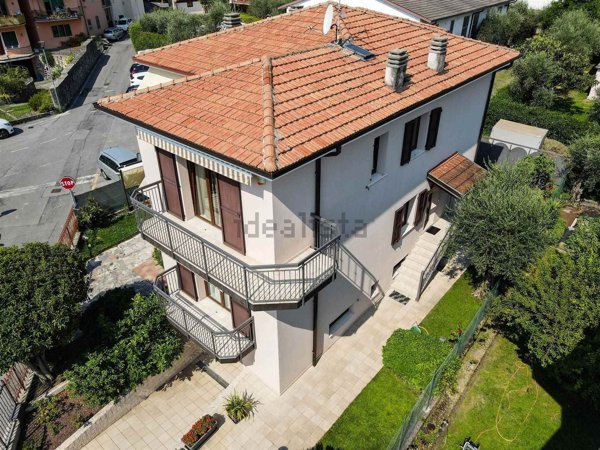 casa indipendente in vendita a Toscolano-Maderno