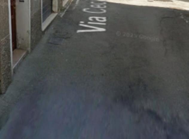 negozio in vendita a Toscolano-Maderno in zona Cecina