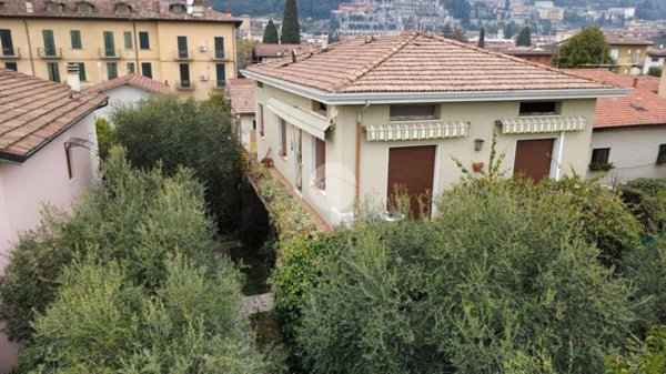casa indipendente in vendita a Toscolano-Maderno in zona Maderno