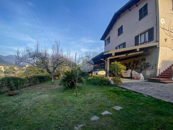 casa indipendente in vendita a Toscolano-Maderno in zona Cecina