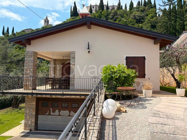casa indipendente in vendita a Toscolano-Maderno in zona Toscolano