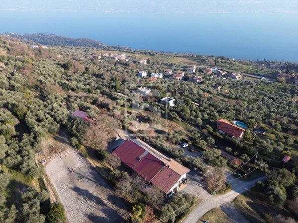 villa in vendita a Toscolano-Maderno in zona Gaino