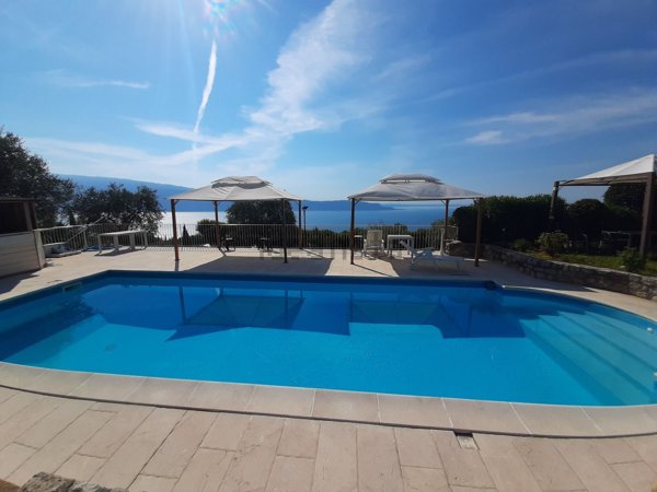 casa indipendente in vendita a Toscolano-Maderno