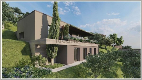 casa indipendente in vendita a Toscolano-Maderno