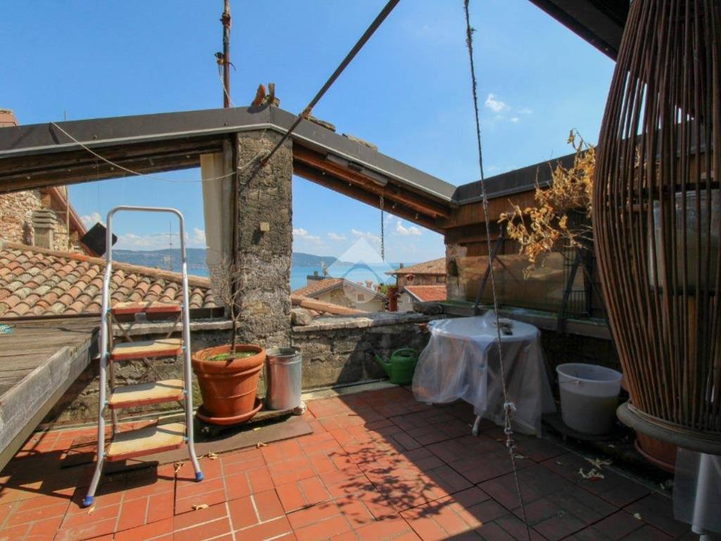 casa indipendente in vendita a Toscolano-Maderno in zona Cecina