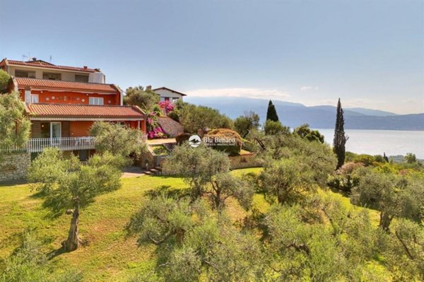 casa indipendente in vendita a Toscolano-Maderno in zona Maderno