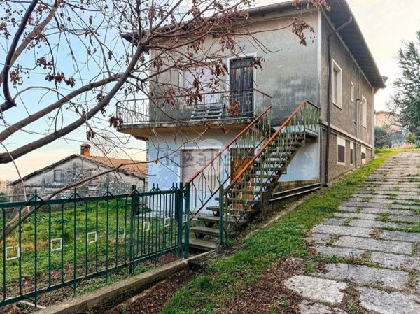 appartamento in vendita a Toscolano-Maderno in zona Gaino
