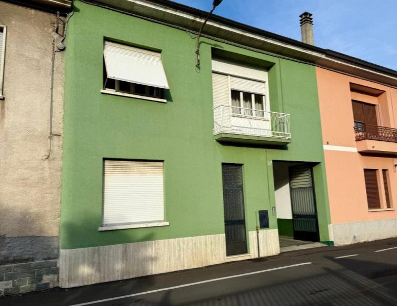 casa indipendente in vendita a Toscolano-Maderno in zona Maderno