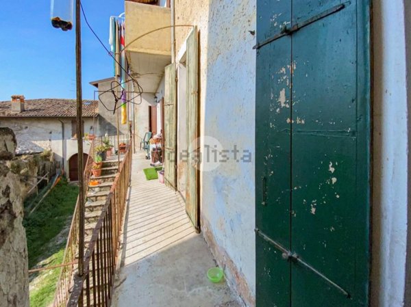 appartamento in vendita a Toscolano-Maderno in zona Gaino
