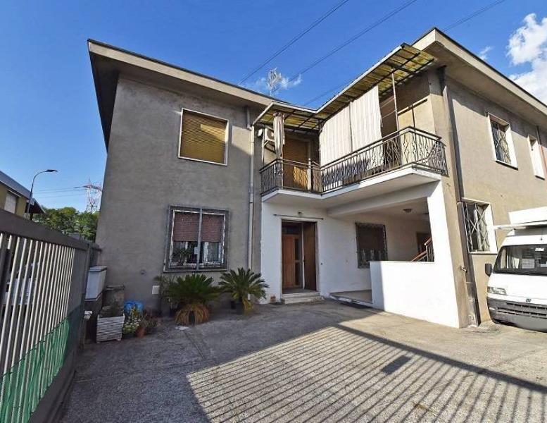 appartamento in vendita a Toscolano-Maderno in zona Maderno