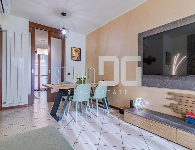 casa indipendente in vendita a Toscolano-Maderno in zona Maderno