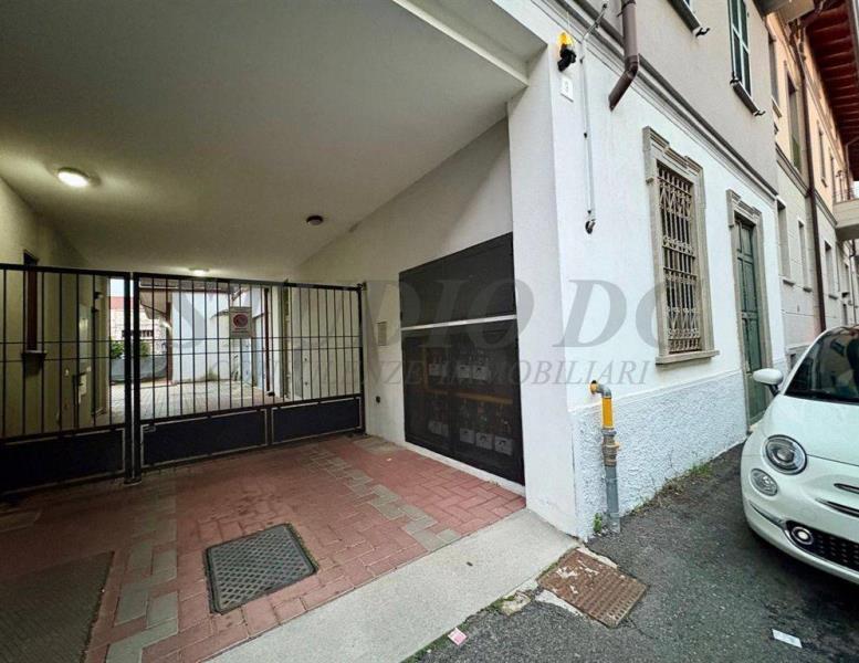 ufficio in vendita a Toscolano-Maderno in zona Maderno