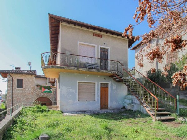 casa indipendente in vendita a Toscolano-Maderno