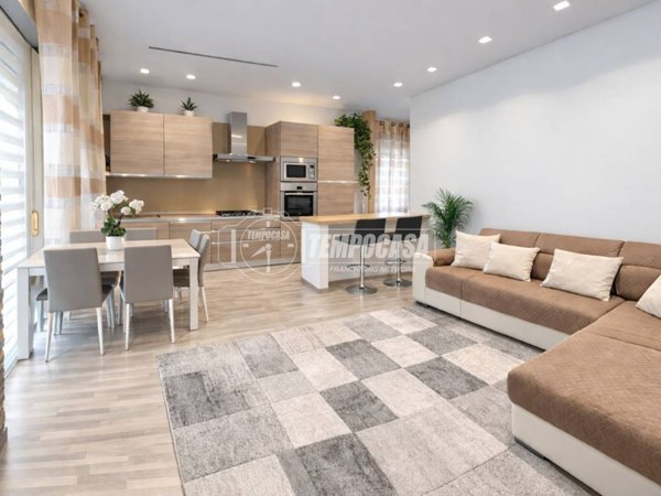 appartamento in vendita a Toscolano-Maderno in zona Maderno