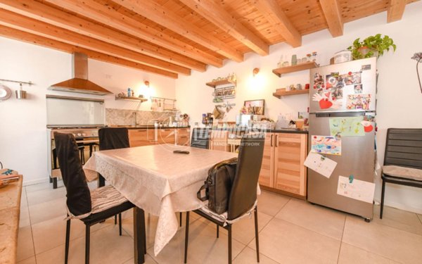 casa indipendente in vendita a Toscolano-Maderno in zona Gaino