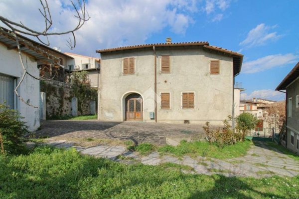 appartamento in vendita a Toscolano-Maderno in zona Toscolano