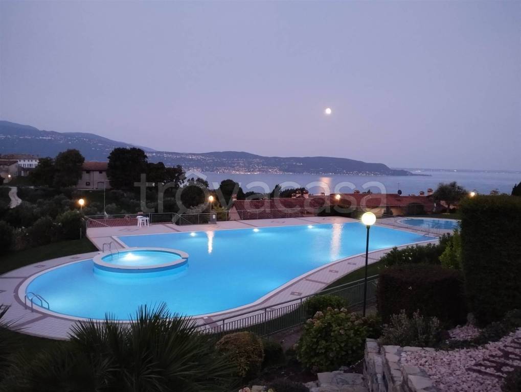 appartamento in vendita a Toscolano-Maderno in zona Toscolano