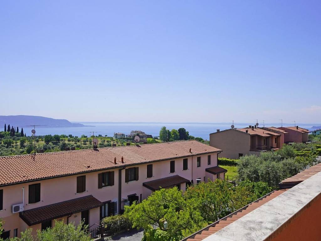 casa indipendente in vendita a Toscolano-Maderno in zona Gaino