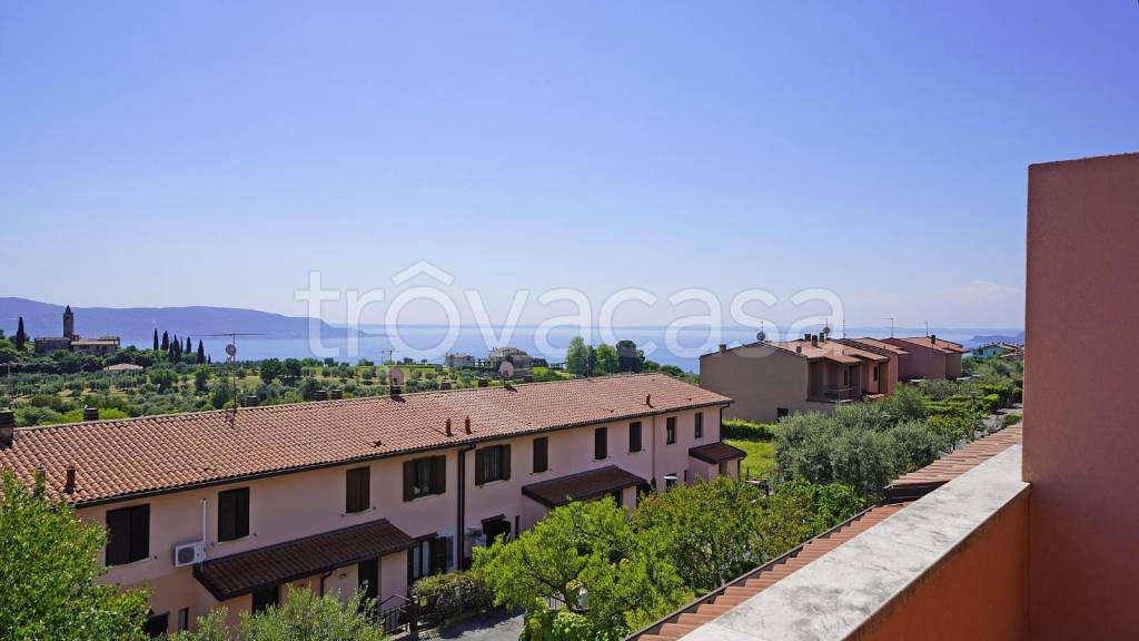 casa indipendente in vendita a Toscolano-Maderno in zona Toscolano