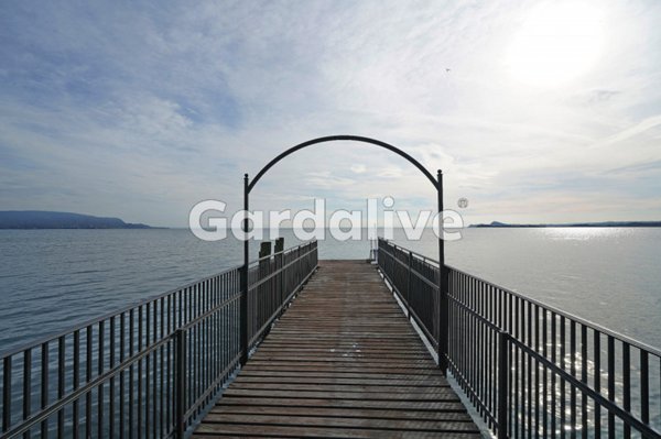 casa indipendente in vendita a Toscolano-Maderno in zona Maderno