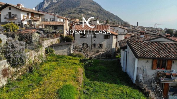 appartamento in vendita a Toscolano-Maderno in zona Gaino