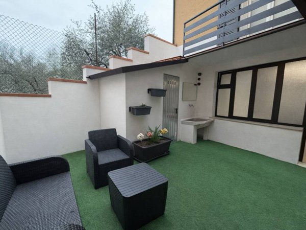 casa indipendente in vendita a Toscolano-Maderno in zona Pulciano