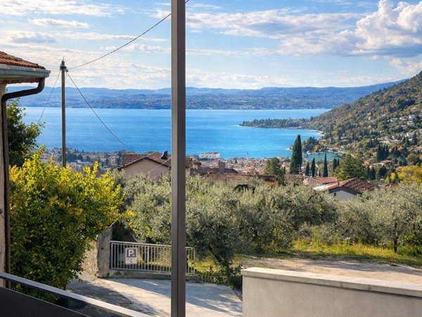 casa indipendente in vendita a Toscolano-Maderno