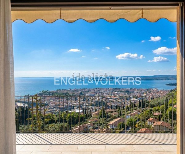 casa indipendente in vendita a Toscolano-Maderno