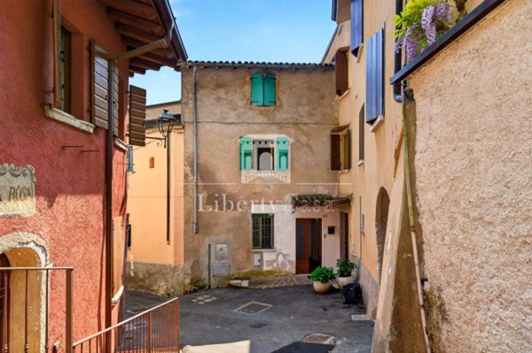 casa indipendente in vendita a Toscolano-Maderno