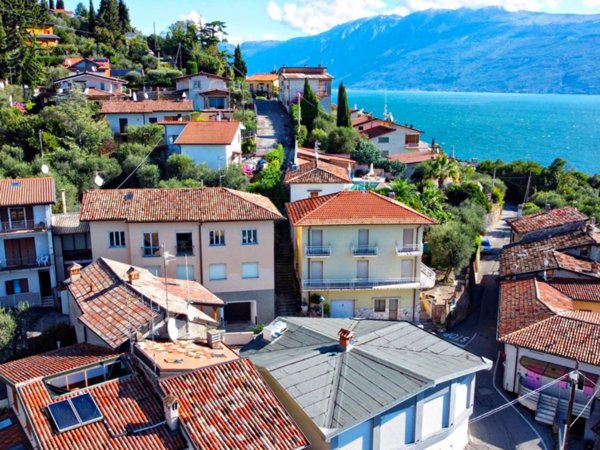 appartamento in vendita a Toscolano-Maderno in zona Toscolano