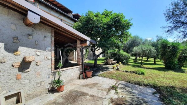 casa indipendente in vendita a Toscolano-Maderno