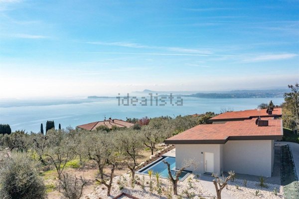 casa indipendente in vendita a Toscolano-Maderno in zona Maclino