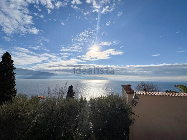 casa indipendente in vendita a Toscolano-Maderno in zona Cecina