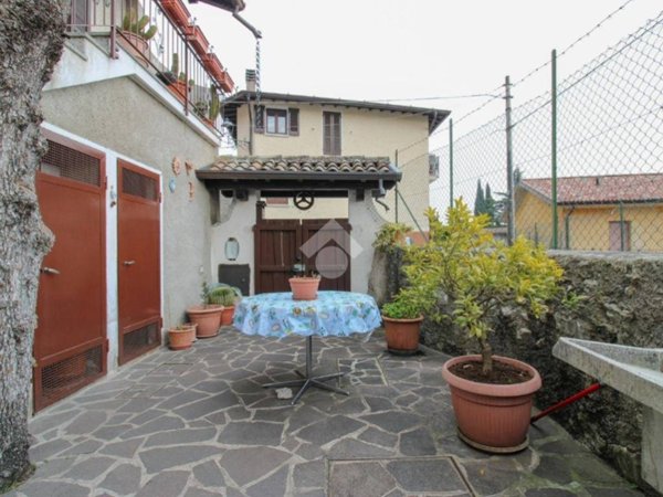 casa indipendente in vendita a Toscolano-Maderno in zona Toscolano