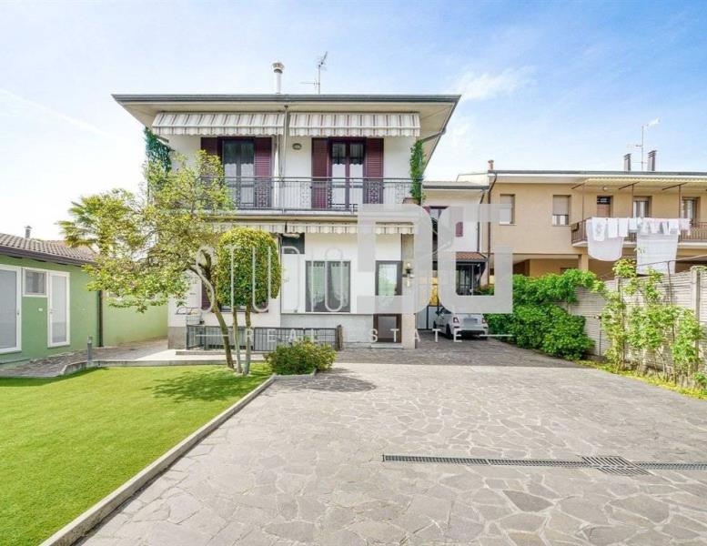 casa indipendente in vendita a Toscolano-Maderno in zona Maderno
