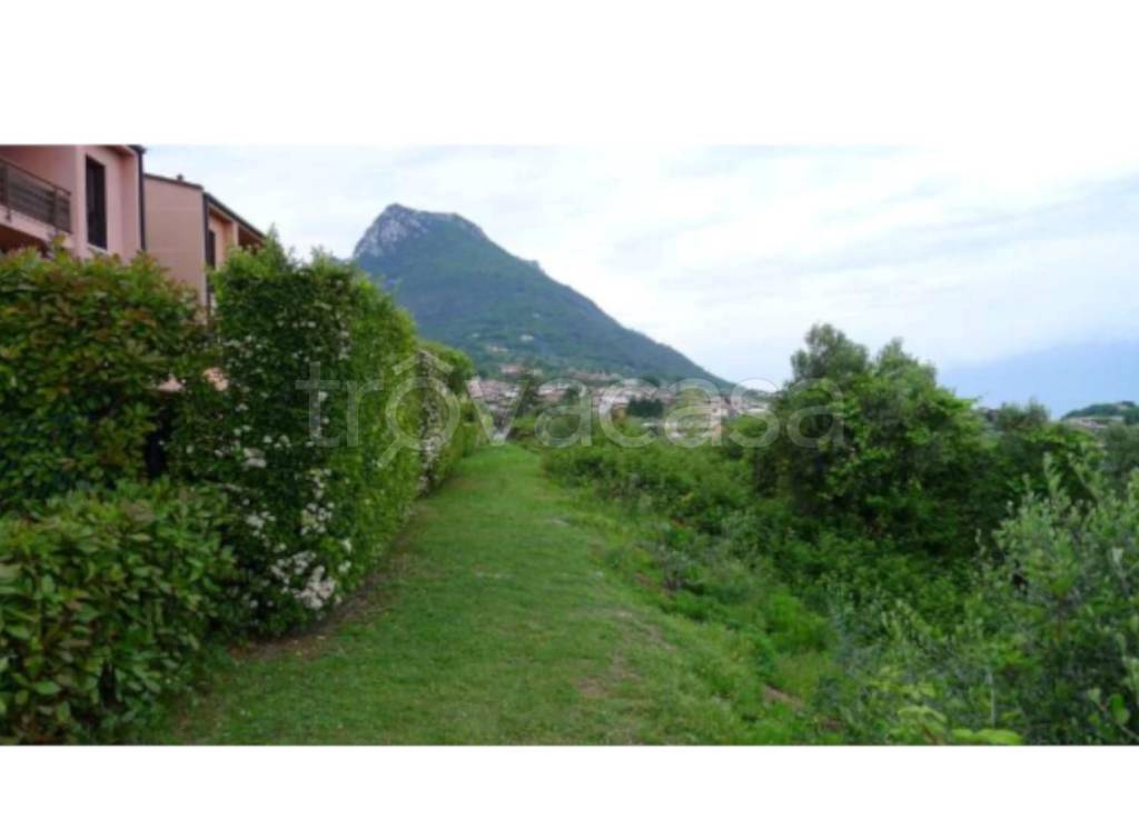 terreno agricolo in vendita a Toscolano-Maderno in zona Toscolano