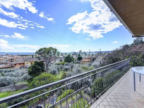 casa indipendente in vendita a Toscolano-Maderno