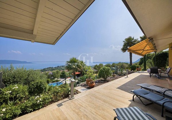 casa indipendente in vendita a Toscolano-Maderno