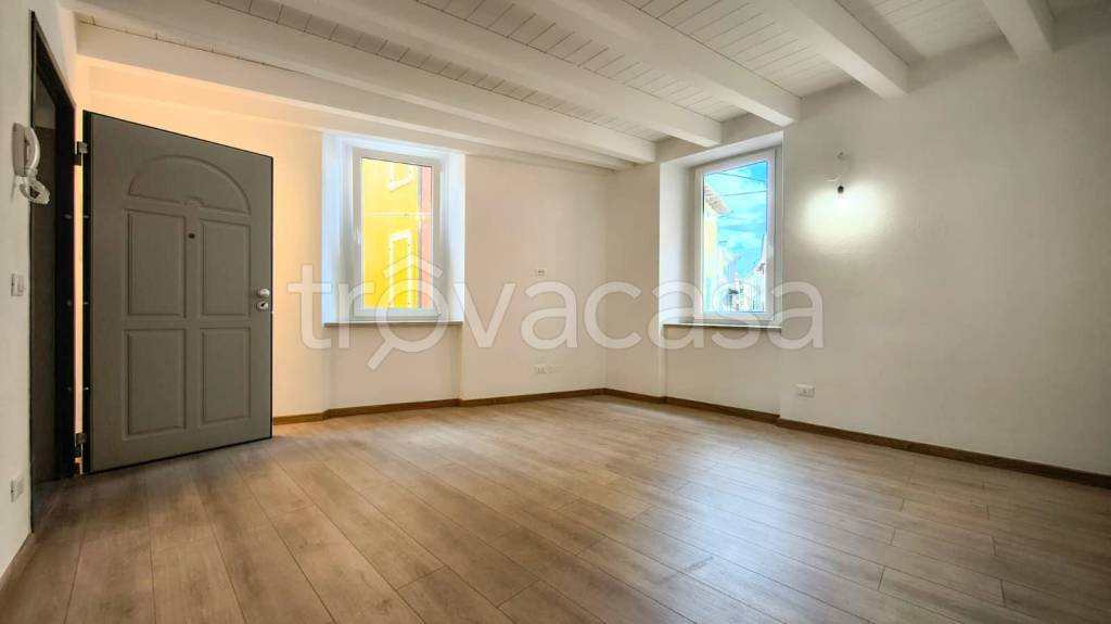 appartamento in vendita a Toscolano-Maderno in zona Toscolano