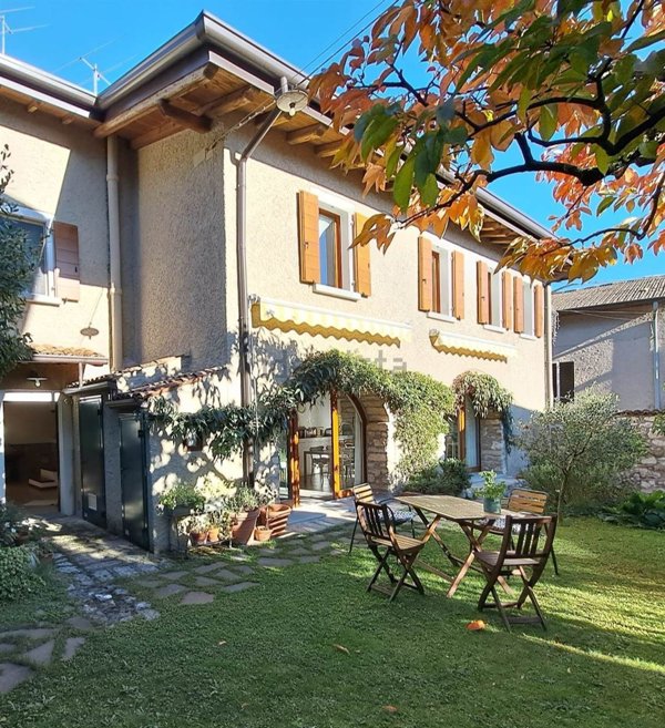 casa indipendente in vendita a Toscolano-Maderno
